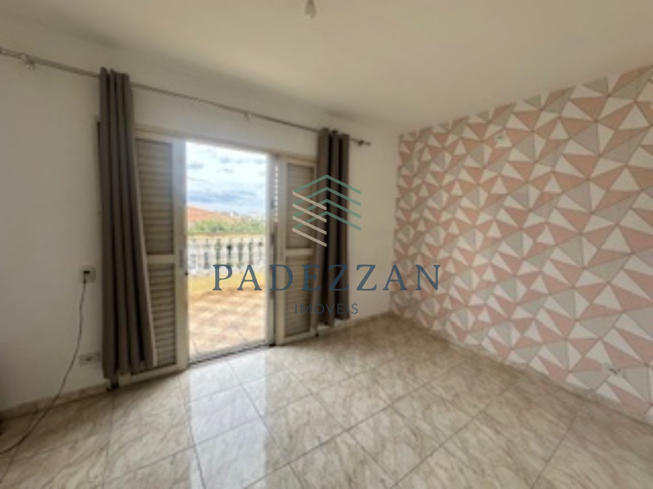 Casa, 4 quartos, 250 m² - Foto 9