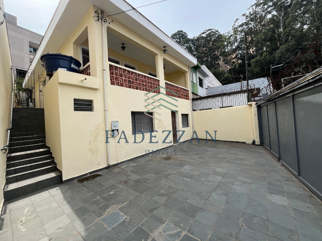 Casa, 5 quartos, 207 m² - Foto 1