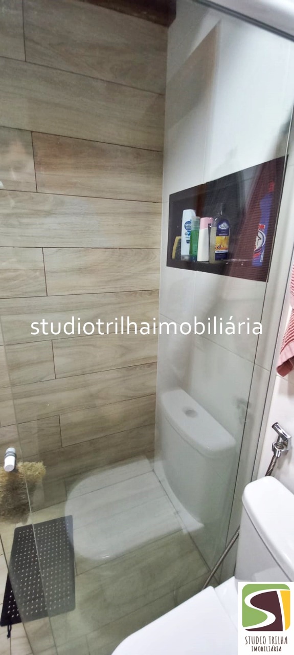 Lindo Sobrado em Condomínio, 100m² Escritura Definitiva com 2 suítes no bairro Bexiga, Ilhabela - SP
