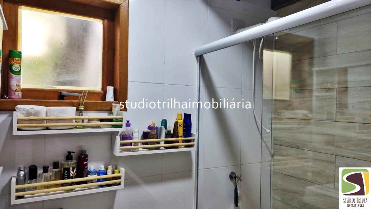 Lindo sobrado em condomínio, 100m² escritura definitiva com 