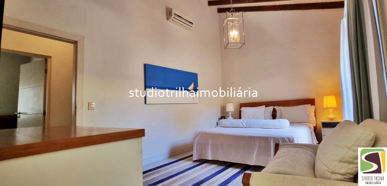 Lindo sobrado com 4 suítes e 5 banheiros, 347m² á venda em i
