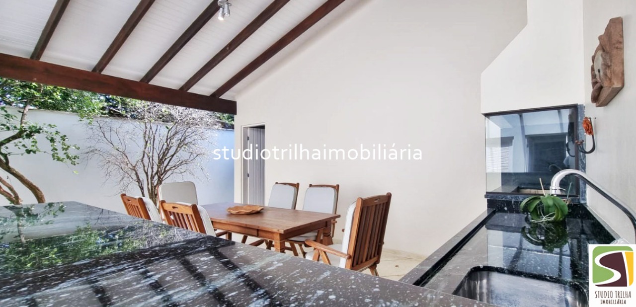 Lindo Sobrado com 4 suítes e 5 banheiros, 347m² á venda em Ilhabela - SP