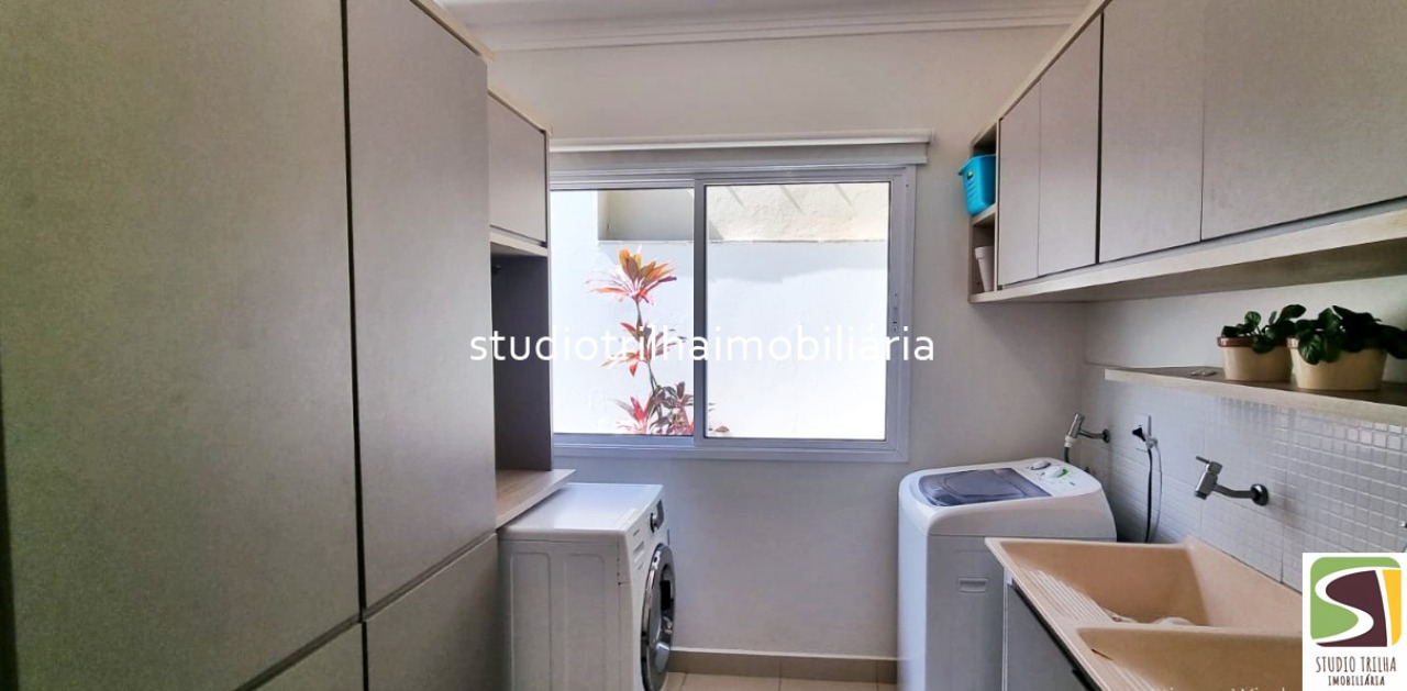 Lindo Sobrado com 4 suítes e 5 banheiros, 347m² á venda em Ilhabela - SP