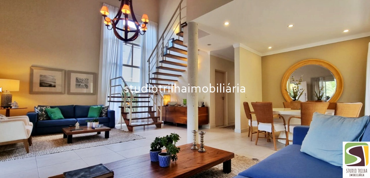 Lindo sobrado com 4 suítes e 5 banheiros, 347m² á venda em i