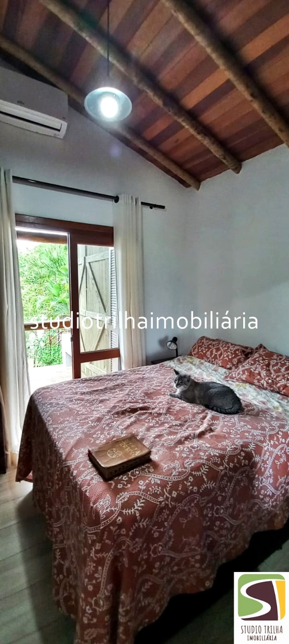 Lindo sobrado em condomínio, 100m² escritura definitiva com 