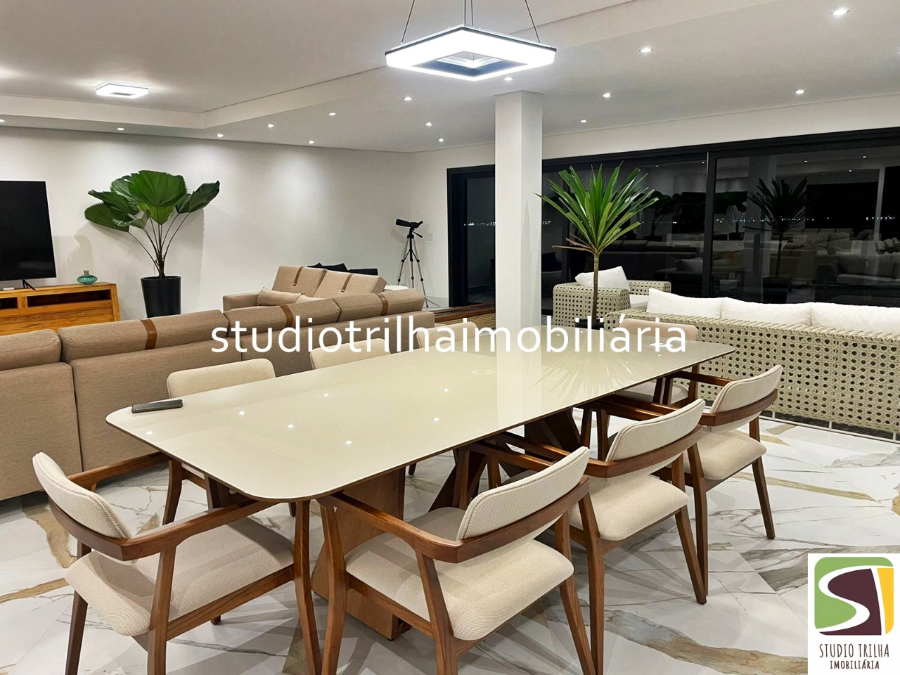 Mansão moderna com 10 suítes,750m², á venda em siriúba, ilha