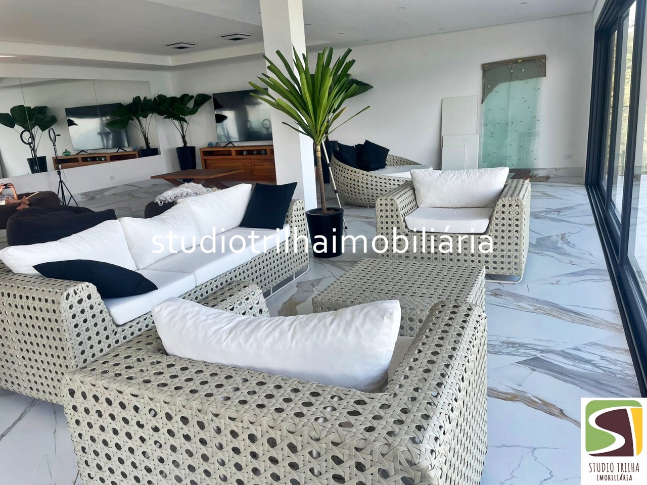 Mansão moderna com 10 suítes,750m², á venda em siriúba, ilha
