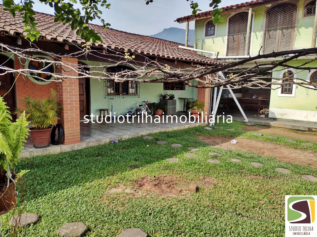 Casa Residencial e Comercial, 580m² á venda em Barra Velha, Ilhabela - SP