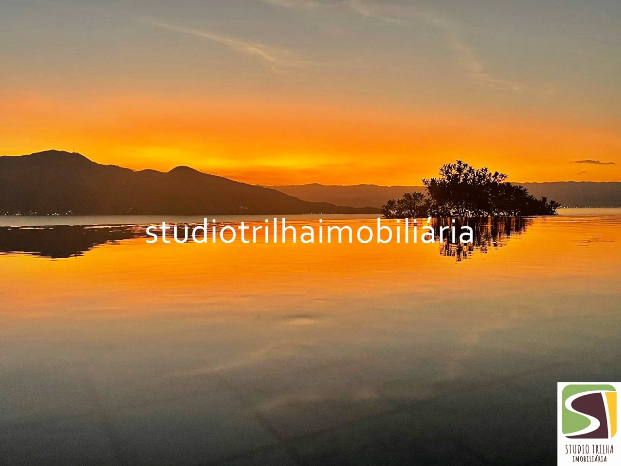 Mansão moderna com 10 suítes,750m², á venda em Siriúba, Ilhabela - SP