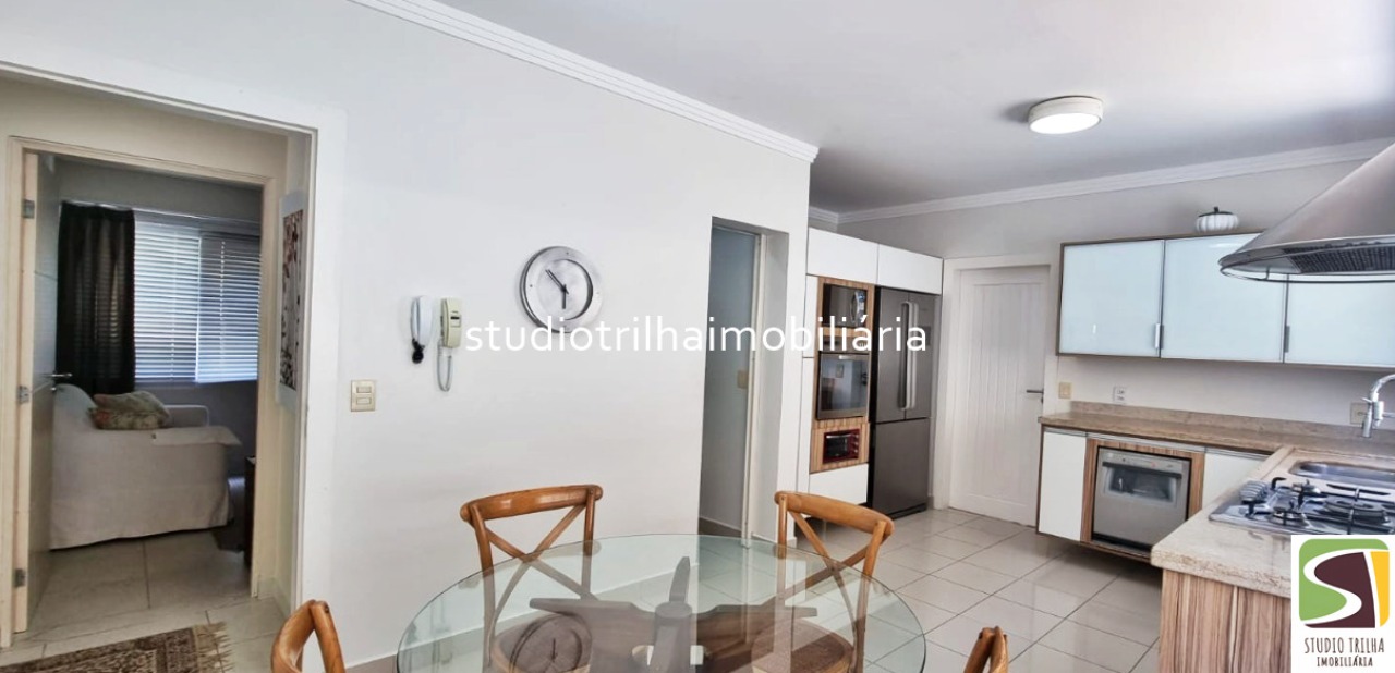 Lindo Sobrado com 4 suítes e 5 banheiros, 347m² á venda em Ilhabela - SP