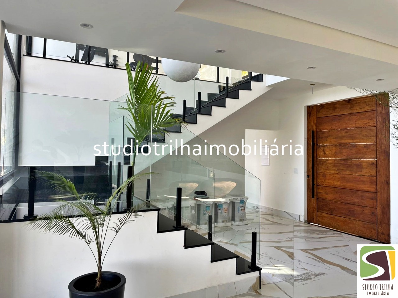 Mansão moderna com 10 suítes,750m², á venda em Siriúba, Ilhabela - SP