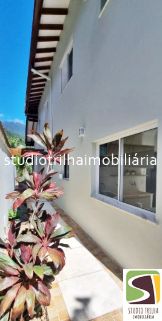 Lindo Sobrado com 4 suítes e 5 banheiros, 347m² á venda em Ilhabela - SP