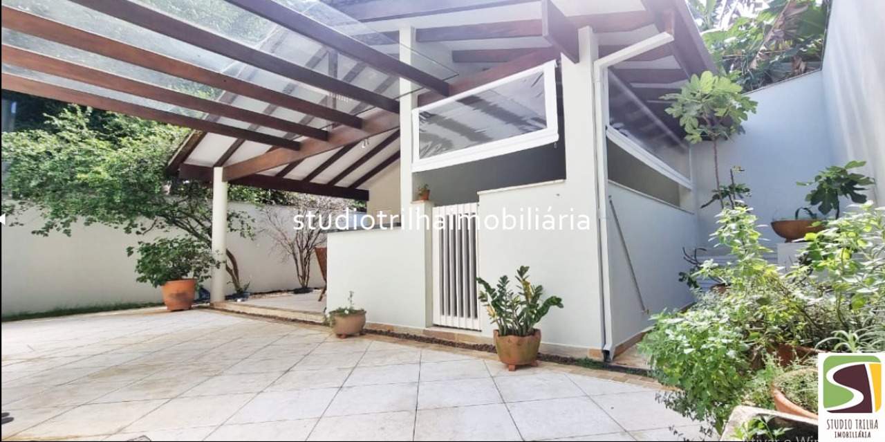 Lindo Sobrado com 4 suítes e 5 banheiros, 347m² á venda em Ilhabela - SP