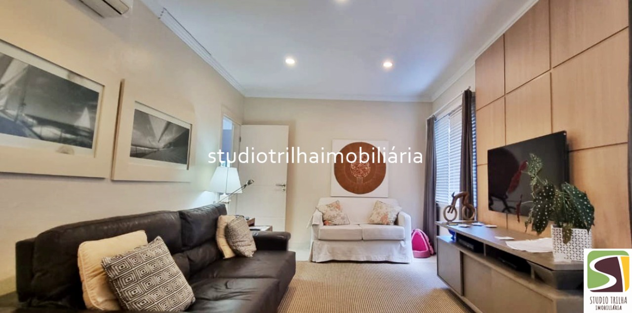 Lindo Sobrado com 4 suítes e 5 banheiros, 347m² á venda em Ilhabela - SP