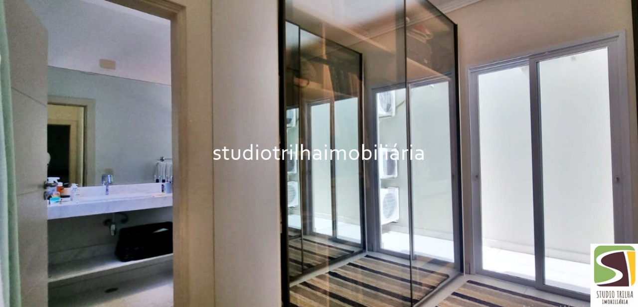Lindo sobrado com 4 suítes e 5 banheiros, 347m² á venda em i