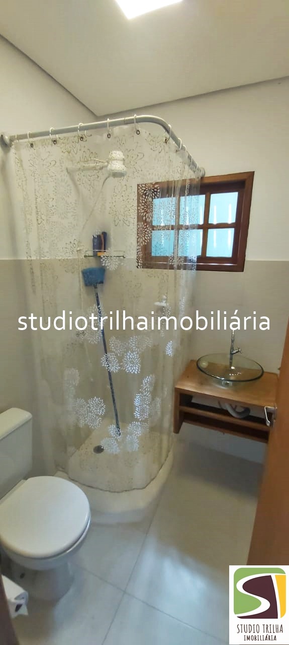 Sobrado em ilhabela, 135m² com vista 180 graus de frente par