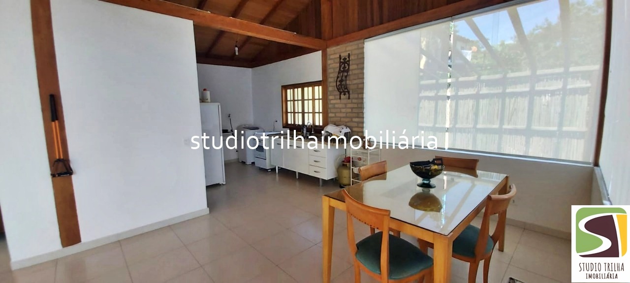 Sobrado em Ilhabela, 135m² com vista 180 graus de Frente para o mar
