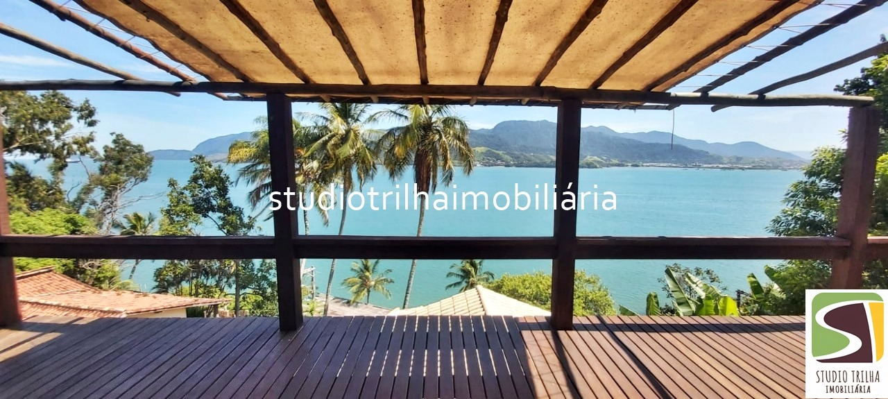 Sobrado em ilhabela, 135m² com vista 180 graus de frente par