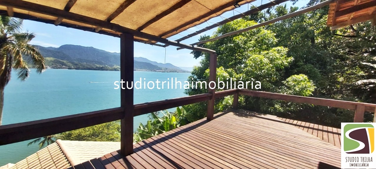 Sobrado em ilhabela, 135m² com vista 180 graus de frente par