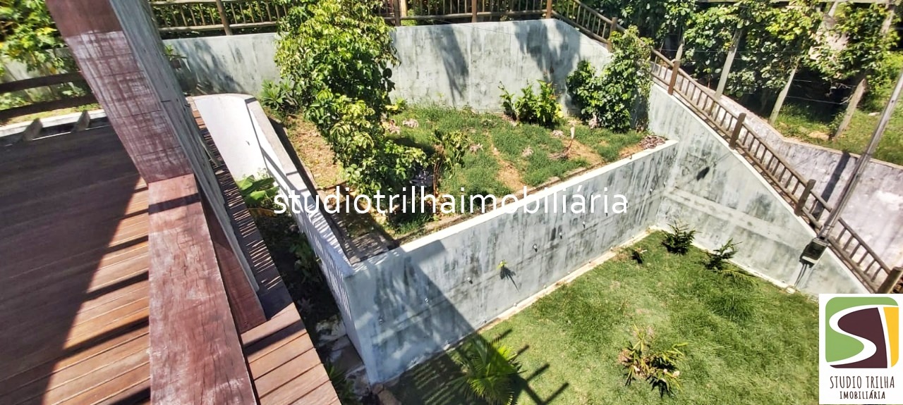 Sobrado em ilhabela, 135m² com vista 180 graus de frente par