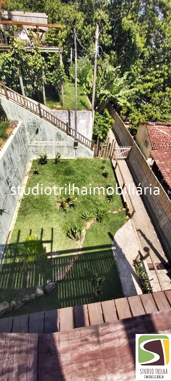 Sobrado em ilhabela, 135m² com vista 180 graus de frente par