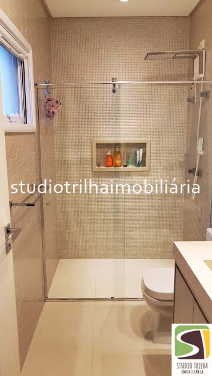 Excelente Mansão, 563m² com 4 Suítes amplas, Varanda Gourmet e Piscina em São José dos Campos - SP