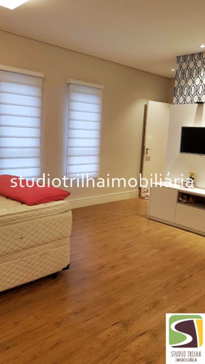 Excelente Mansão, 563m² com 4 Suítes amplas, Varanda Gourmet e Piscina em São José dos Campos - SP