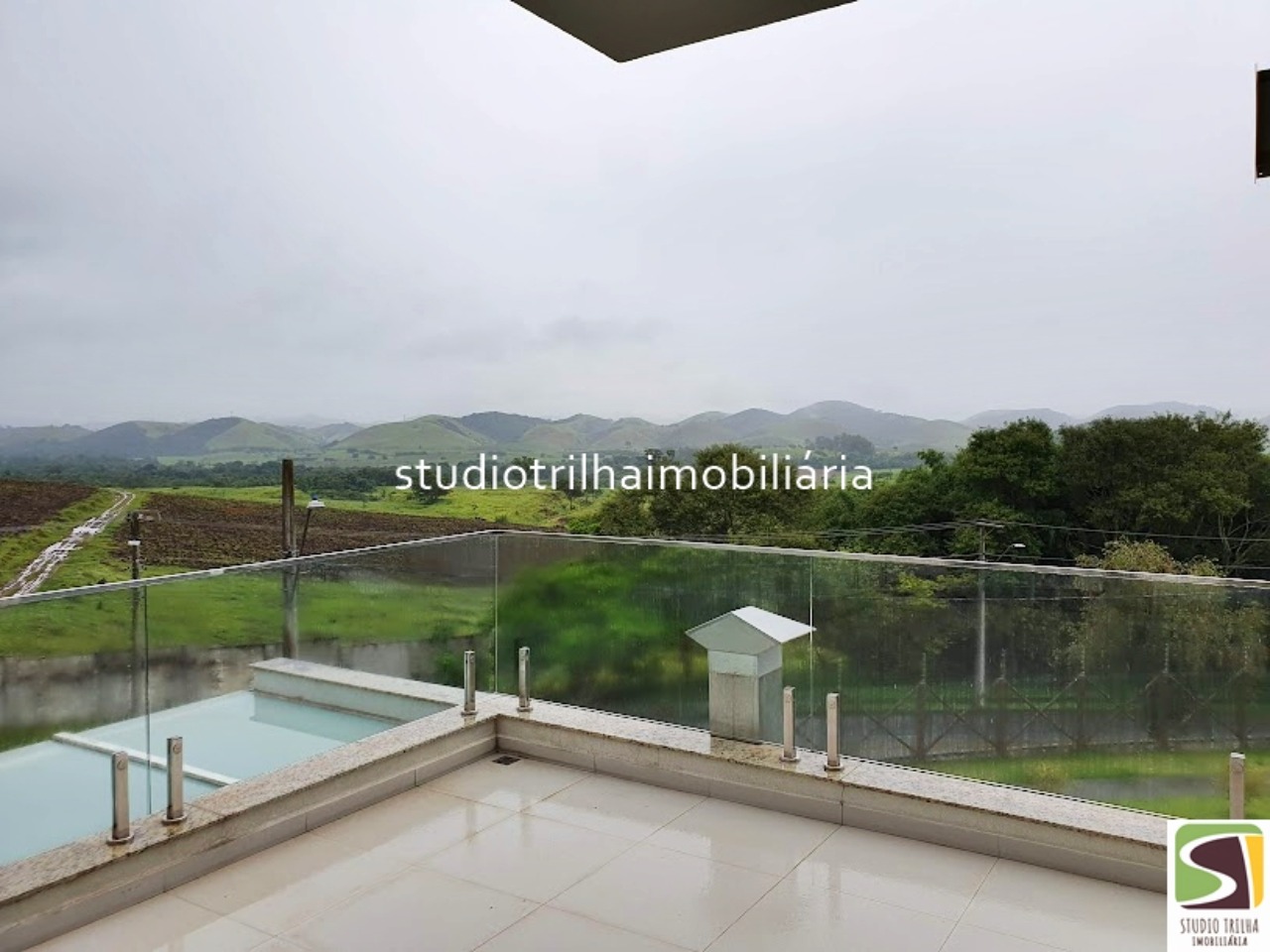 Excelente Mansão, 563m² com 4 Suítes amplas, Varanda Gourmet e Piscina em São José dos Campos - SP