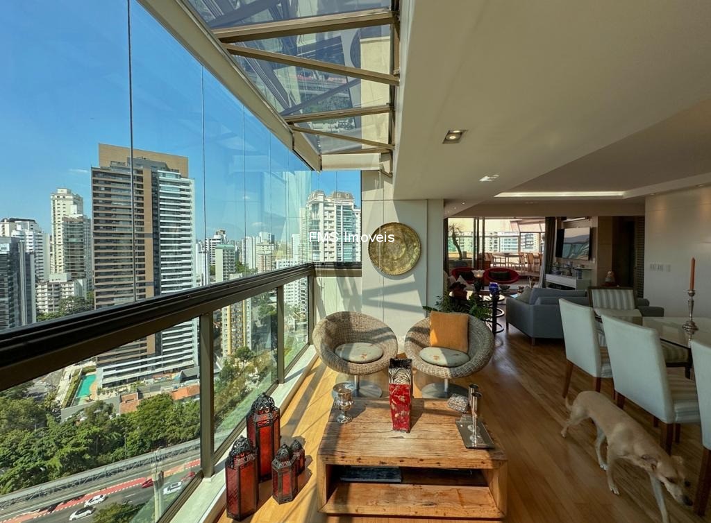 Apartamento, 3 quartos, 240 m² - Foto 12