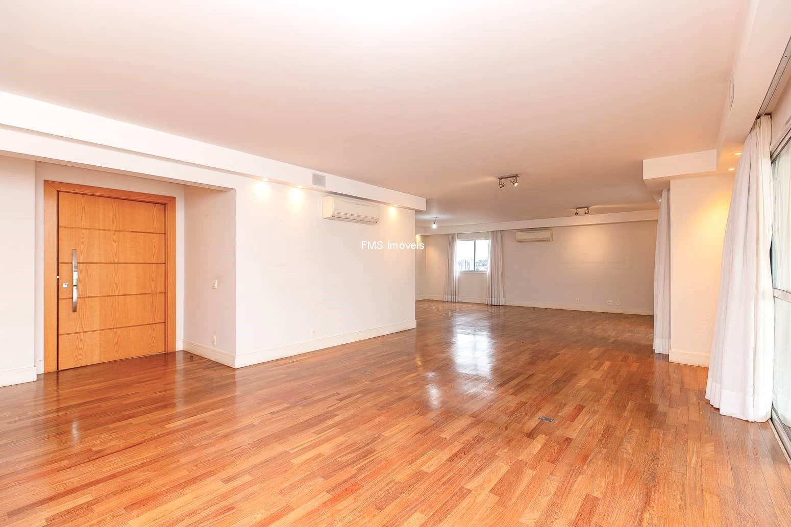 Apartamento, 3 quartos, 290 m² - Foto 3