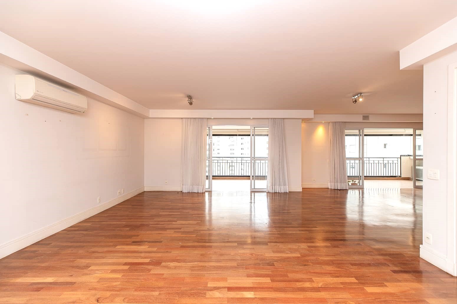 Apartamento, 3 quartos, 290 m² - Foto 5