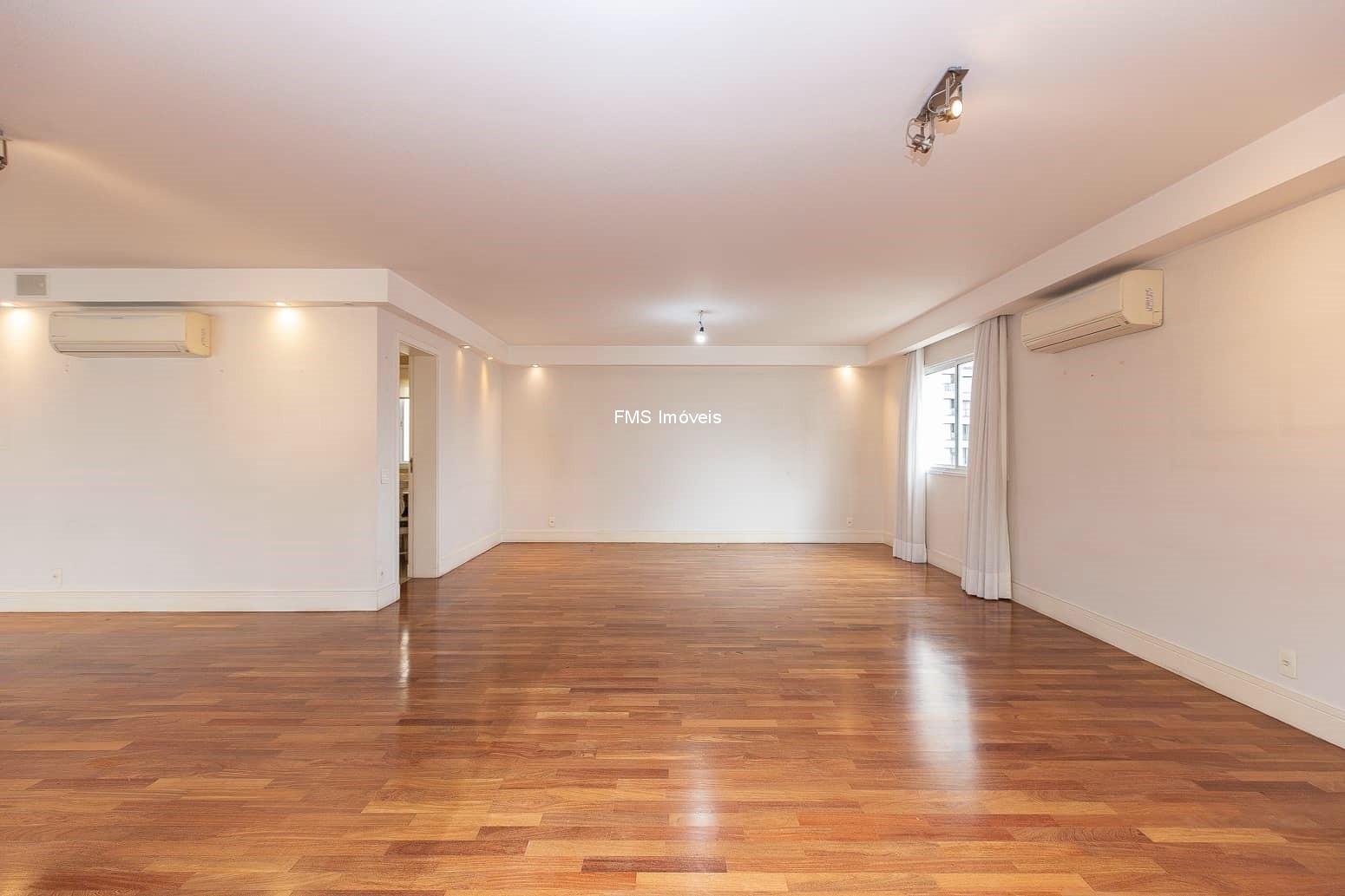 Apartamento, 3 quartos, 290 m² - Foto 4