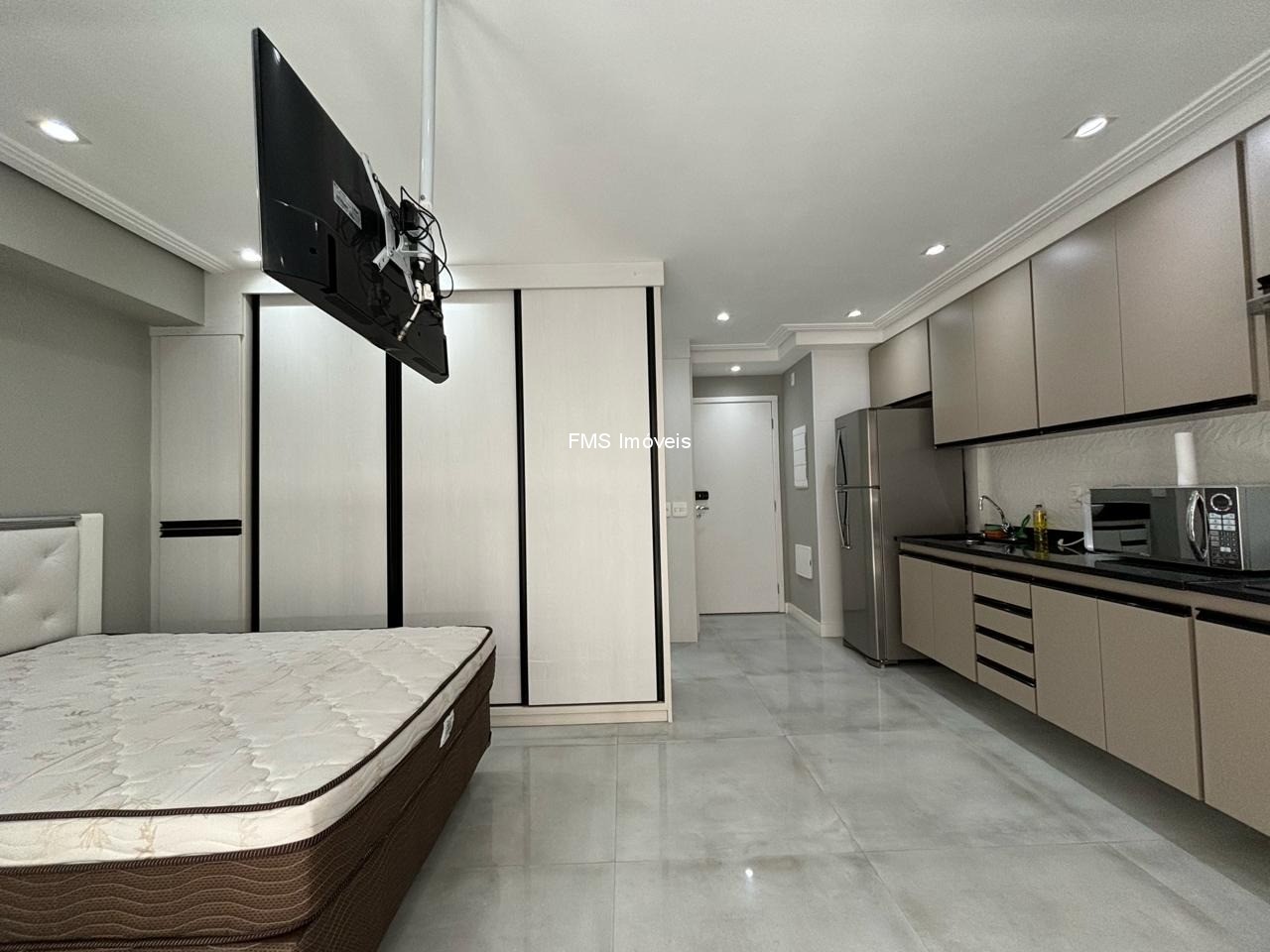 Apartamento, 1 quarto, 33 m² - Foto 2