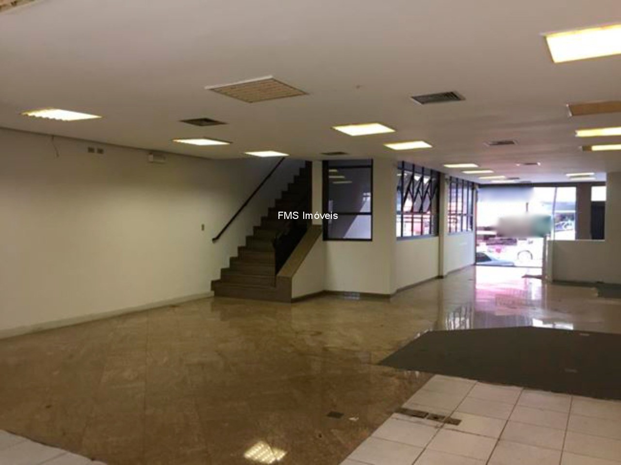 Prédio Inteiro - Foto 2