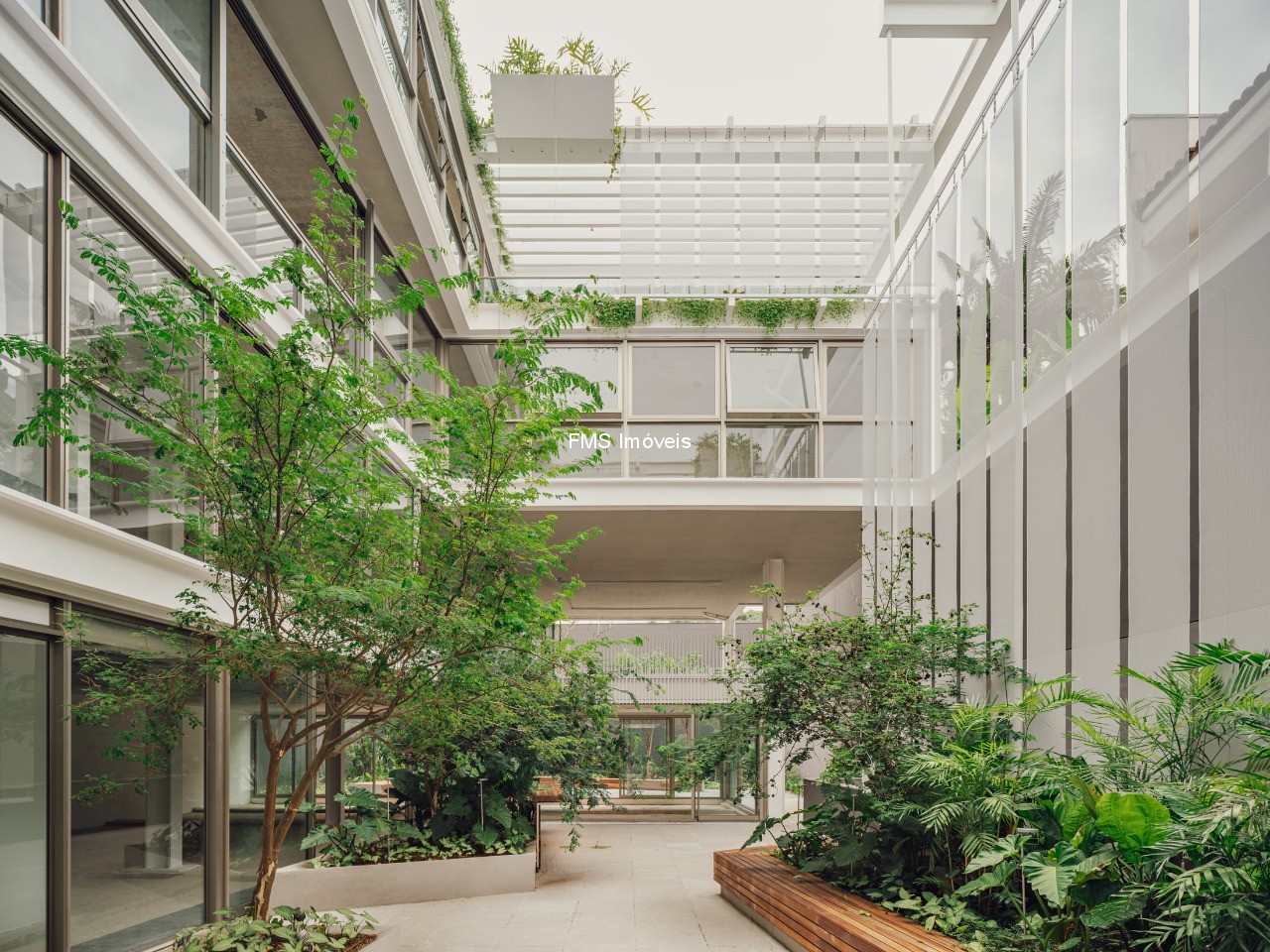 Prédio Inteiro, 2590 m² - Foto 1