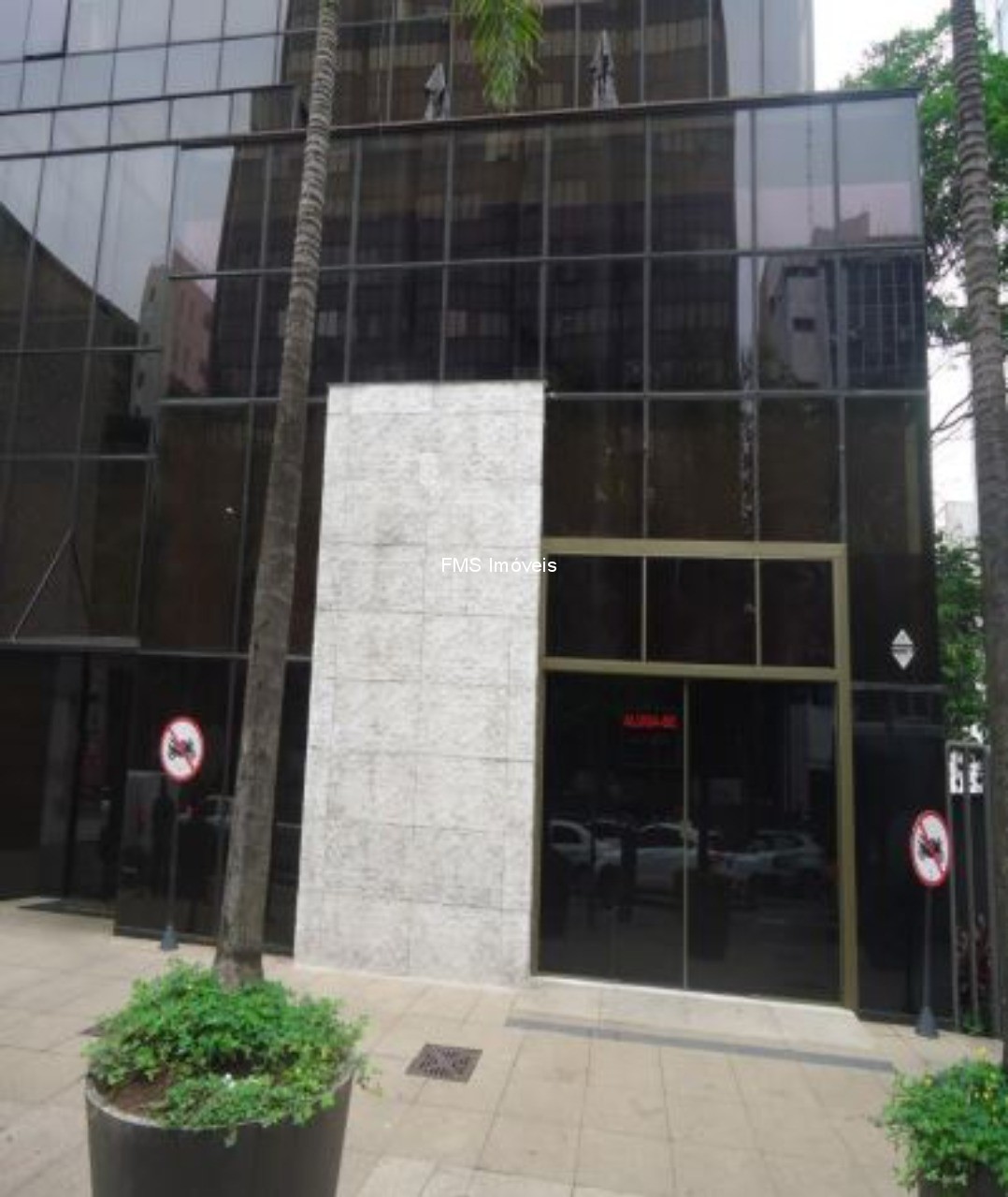Loja-Salão, 598 m² - Foto 1