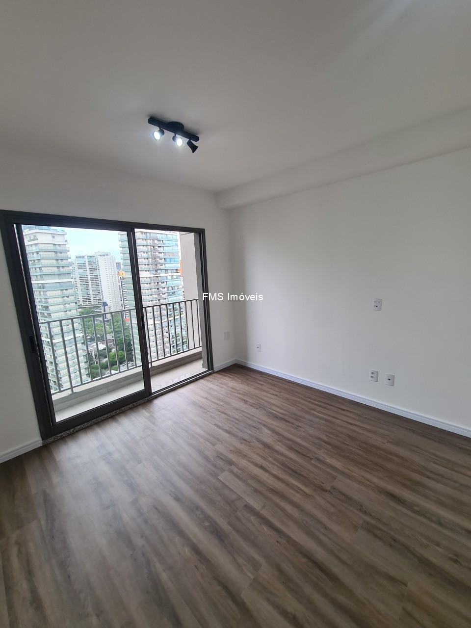 Apartamento, 1 quarto, 24 m² - Foto 2