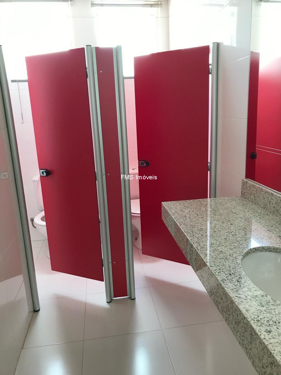 Prédio Inteiro - Foto 17