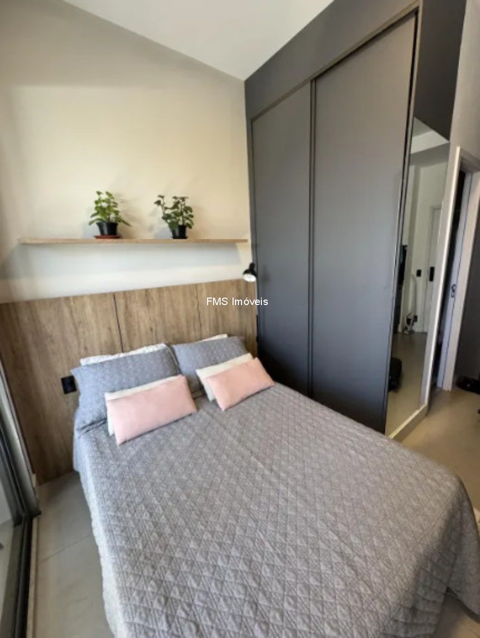 Apartamento, 1 quarto, 27 m² - Foto 2