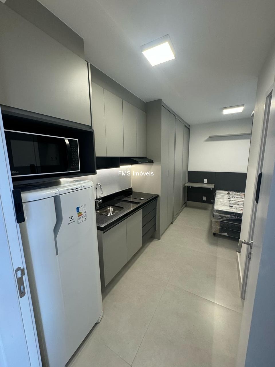 Apartamento, 1 quarto, 30 m² - Foto 1