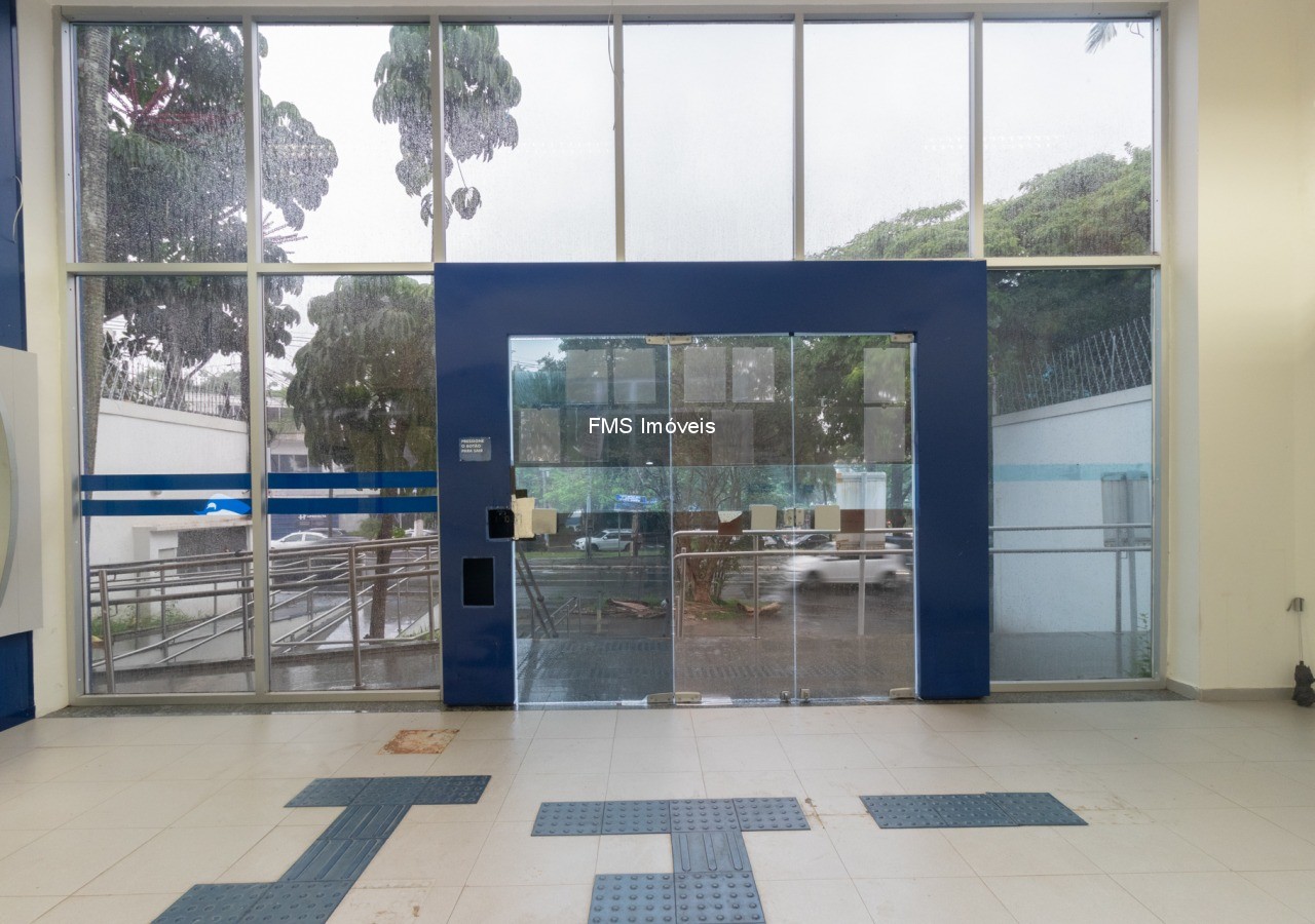 Prédio Inteiro - Foto 1