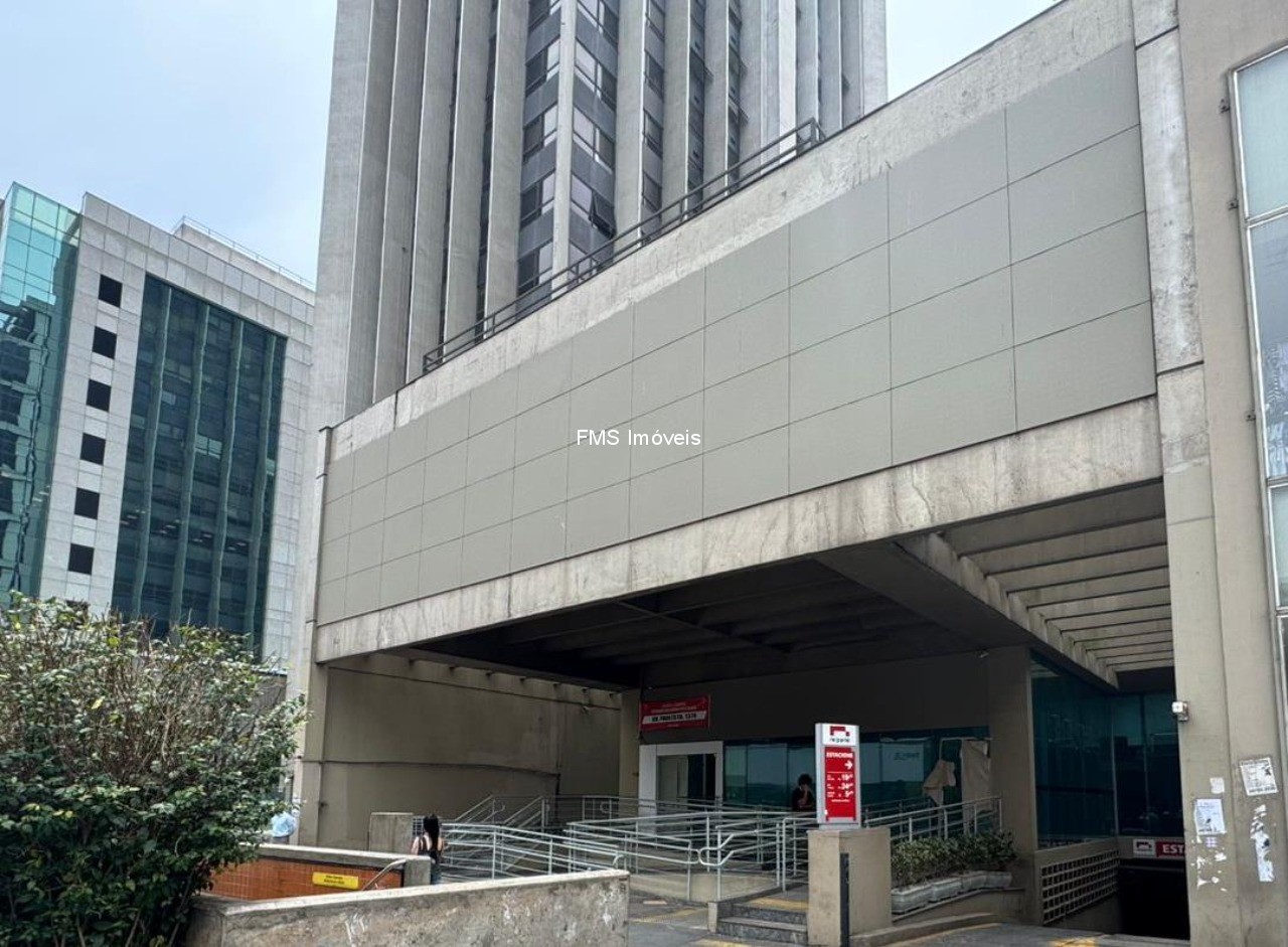 Loja-Salão, 3183 m² - Foto 1