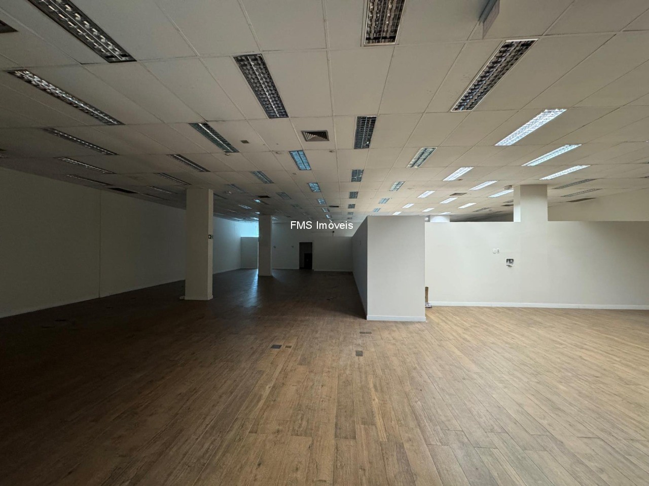 Loja-Salão, 3183 m² - Foto 3
