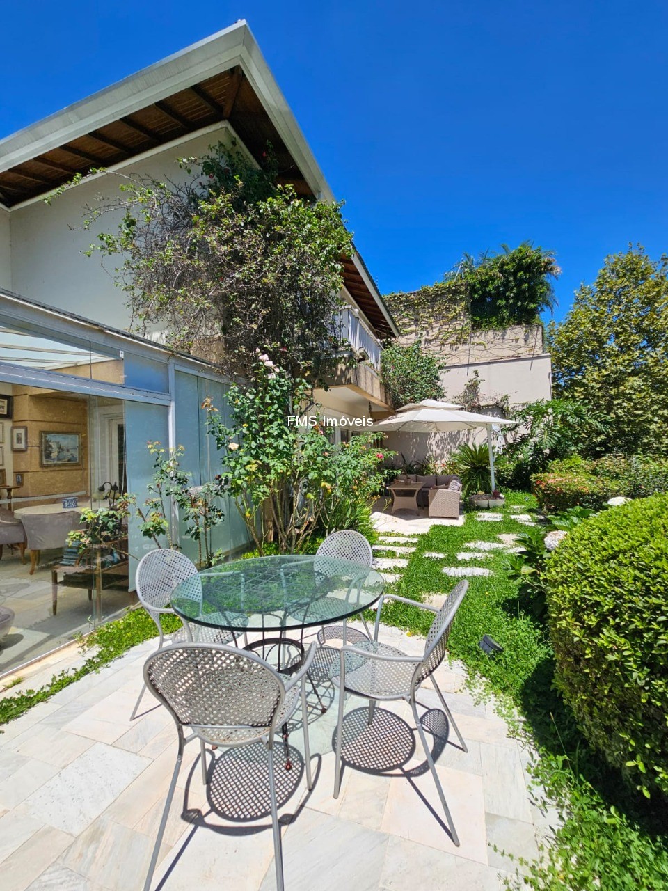 Casa, 3 quartos, 589 m² - Foto 1