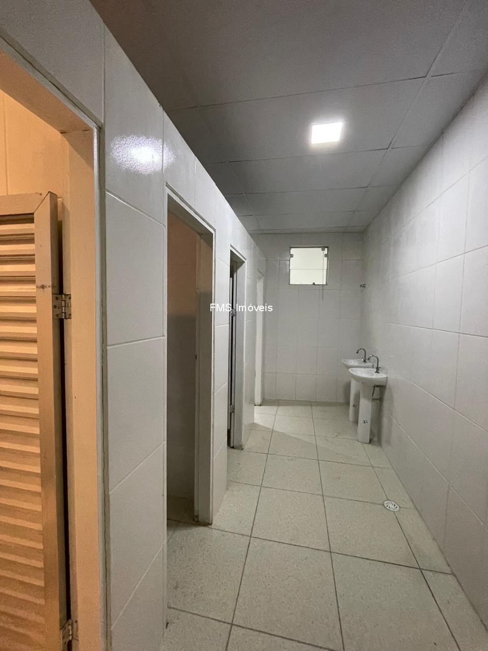 Depósito-Galpão, 570 m² - Foto 13