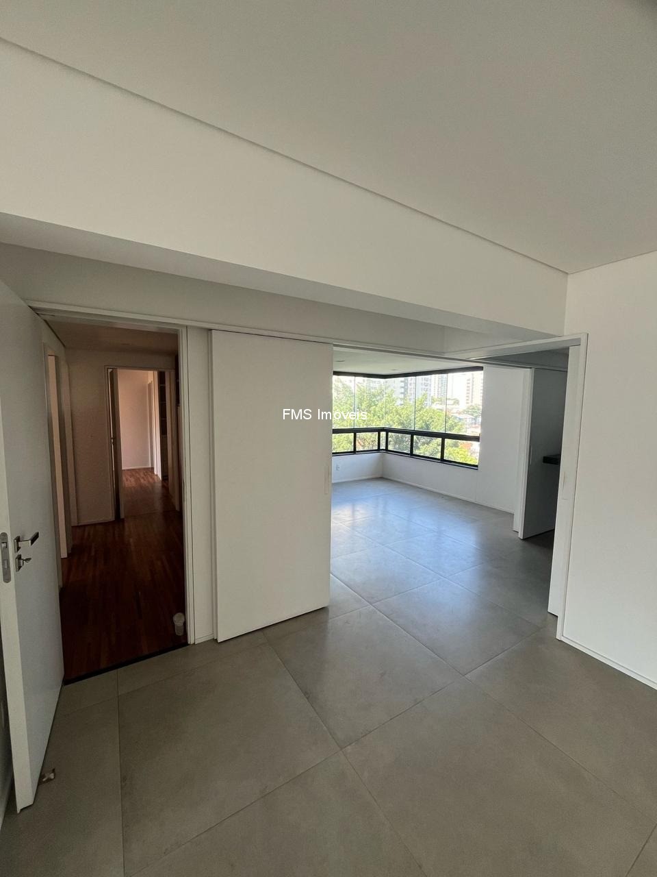 Apartamento, 3 quartos, 187 m² - Foto 2