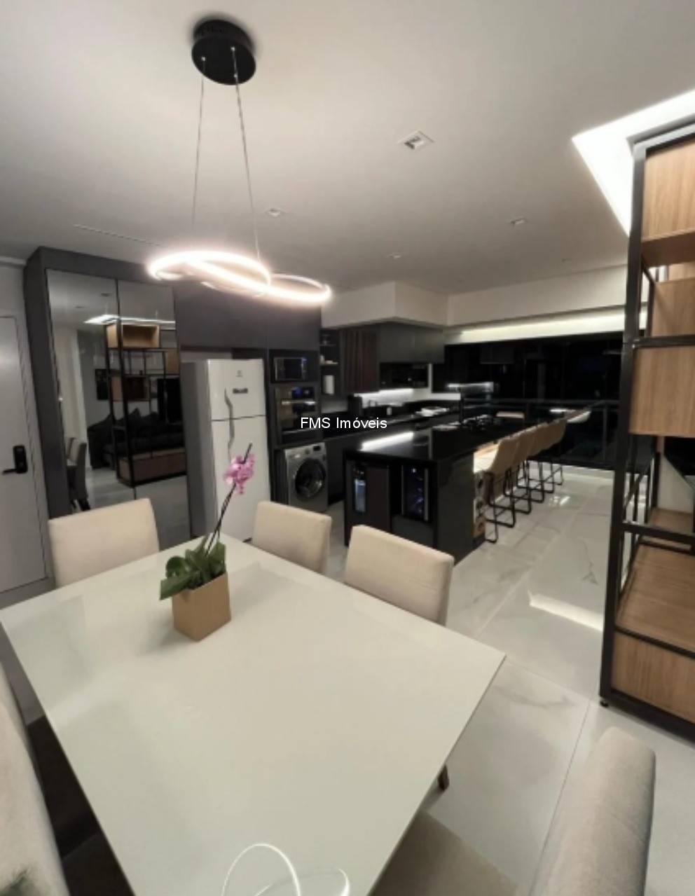 Apartamento, 1 quarto, 61 m² - Foto 1
