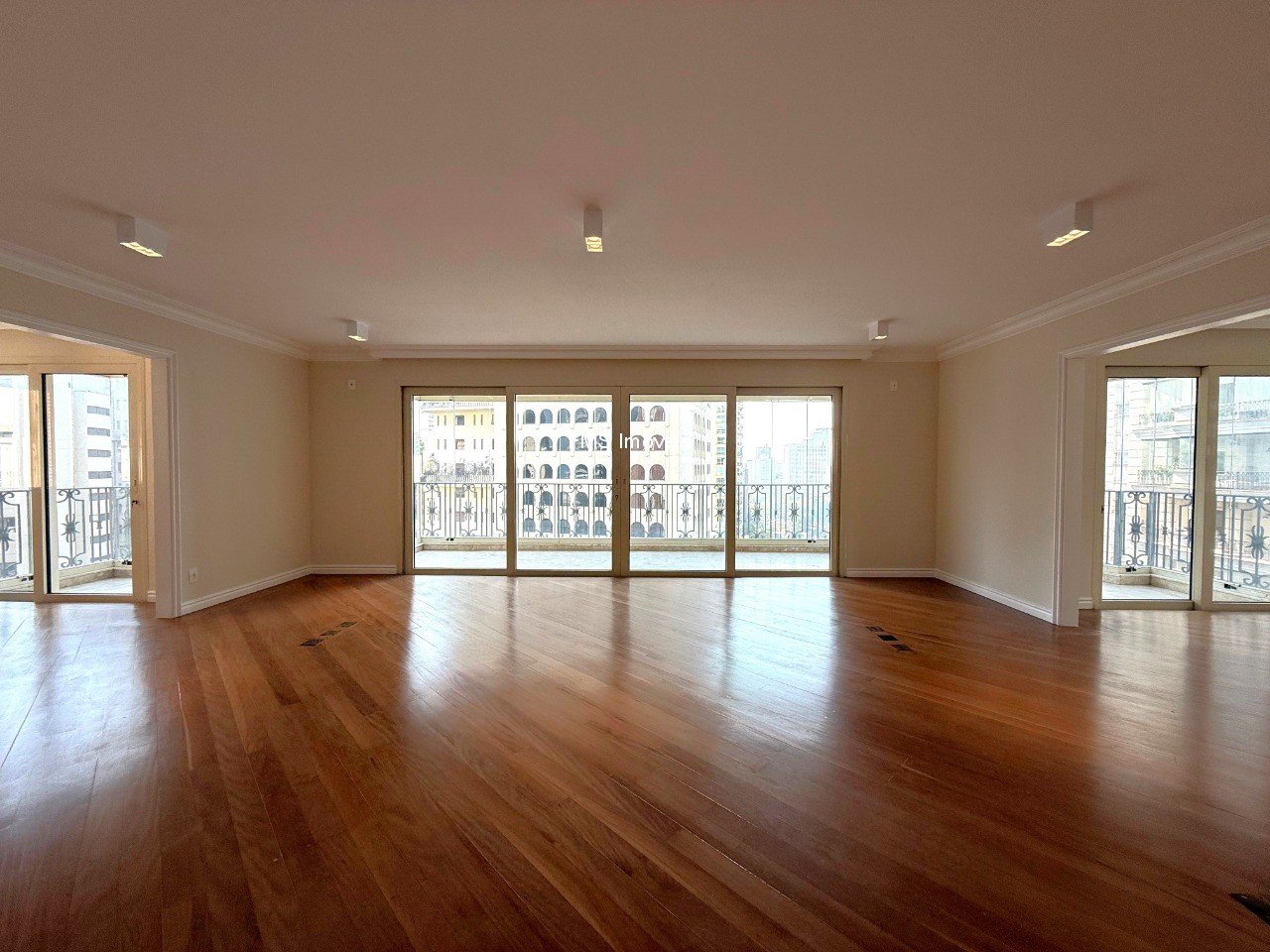 Apartamento, 3 quartos, 278 m² - Foto 1