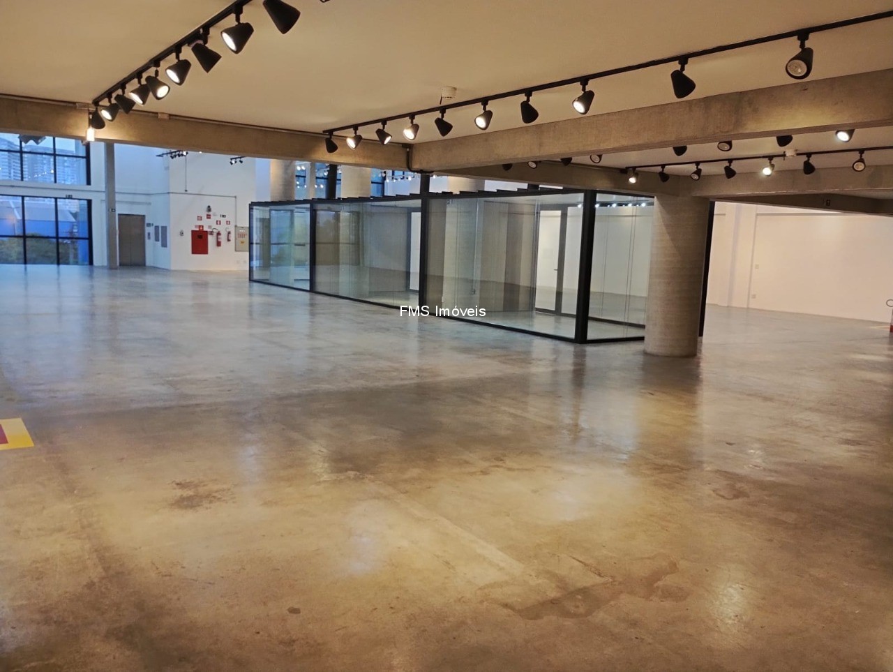 Prédio Inteiro, 2400 m² - Foto 21
