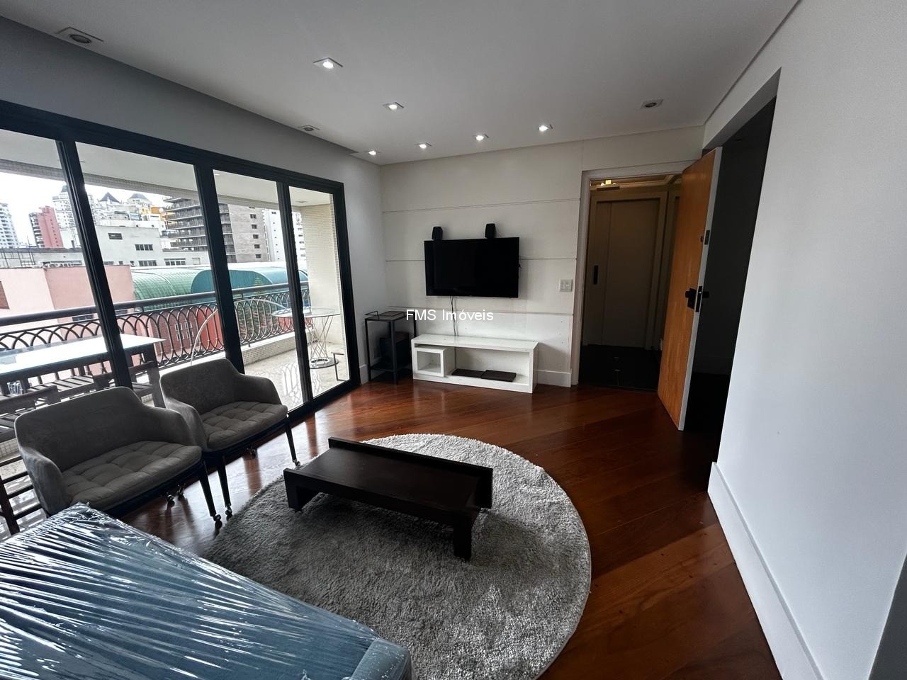 Apartamento, 3 quartos, 116 m² - Foto 1